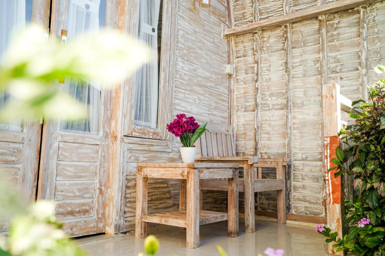 Unicorn Bungalow Batununggul Exteriör bild