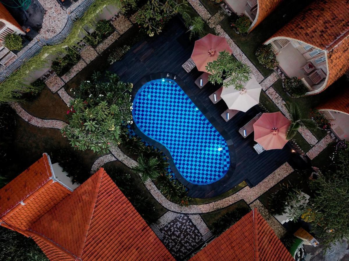 Unicorn Bungalow Batununggul Exteriör bild
